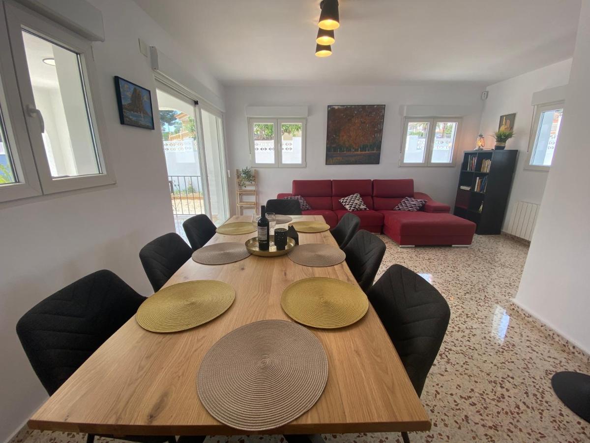 Villa Con Piscina, Soleada, Tranquila Y Centrica Calp Dış mekan fotoğraf